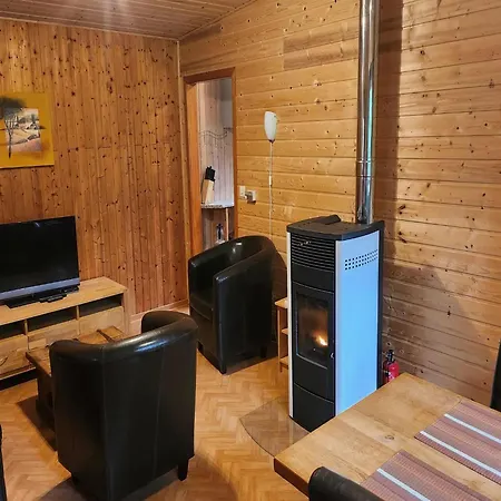 Chalet Tidy Furnished Wooden Near The Forest *