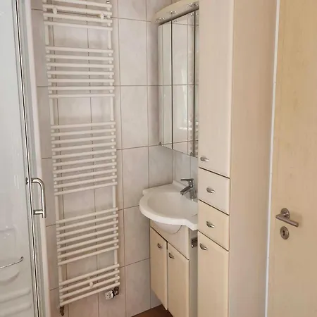 Tidy Furnished Wooden Near The Forest *